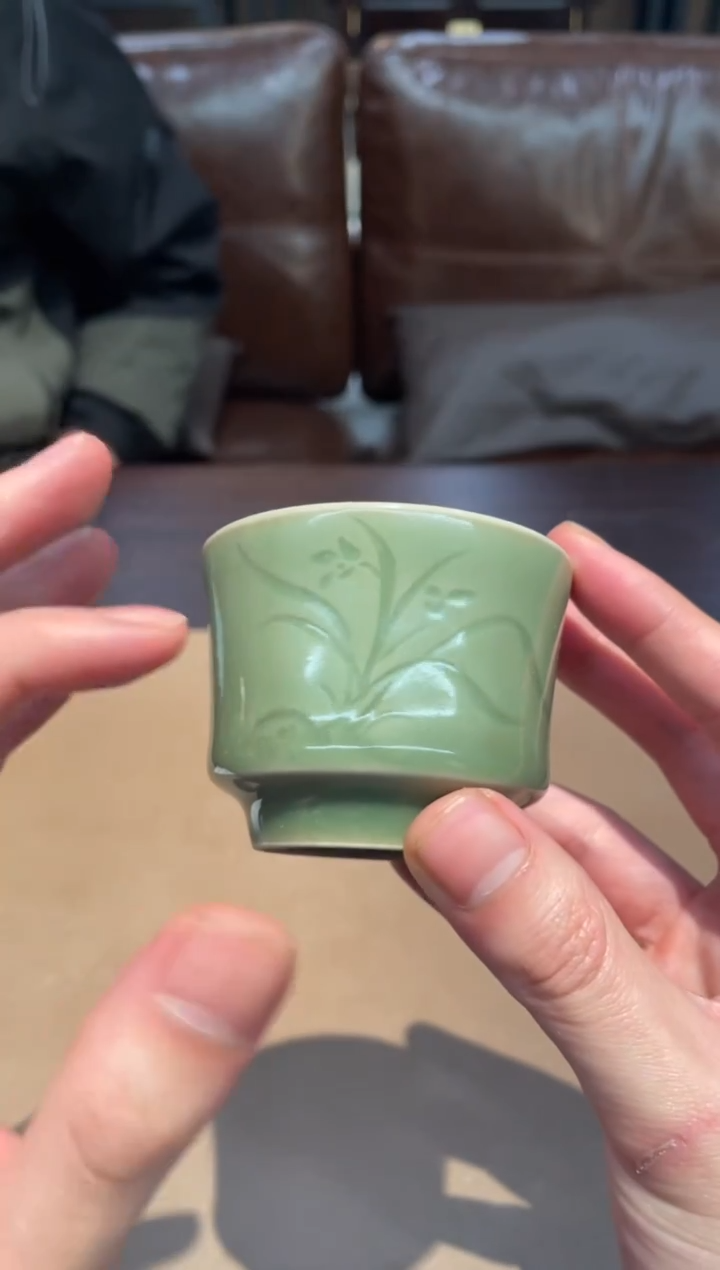 9窑承青瓷兰花杯