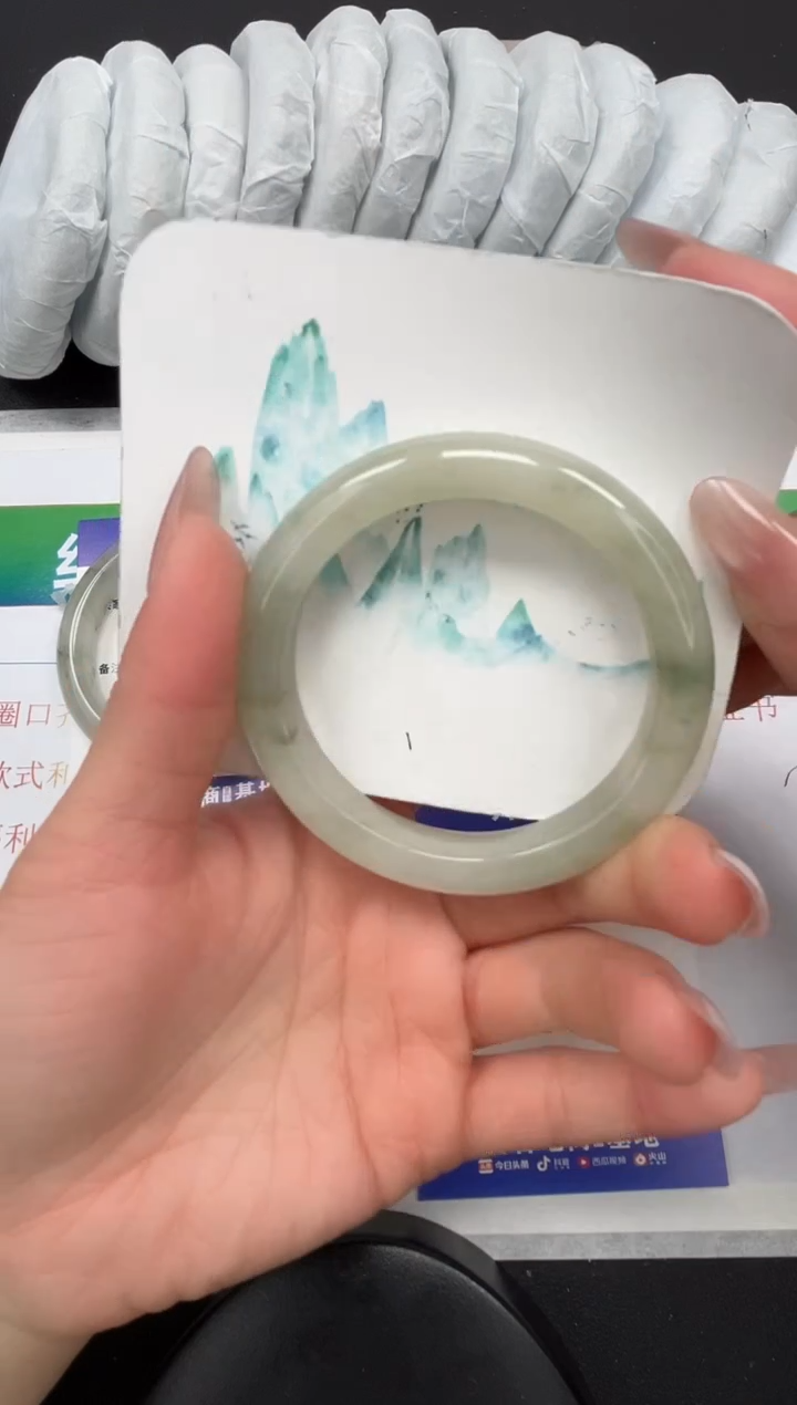 【闪购商品】石英质玉手镯合金40-55
