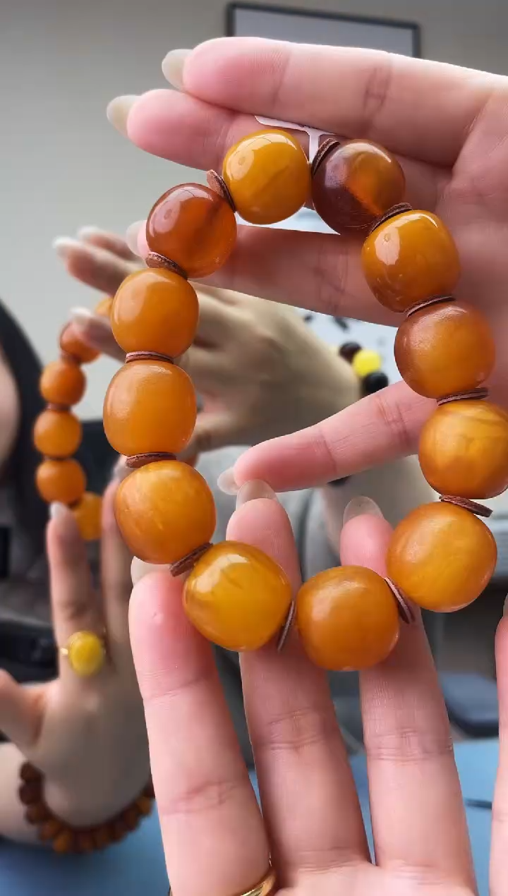 琥珀未镶嵌珠宝奇石T0微瑕假一罚十，多样性发一件