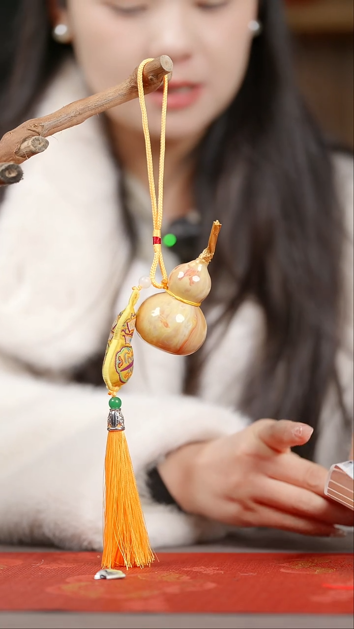 【闪购商品】1825号葫芦摆件车挂手持