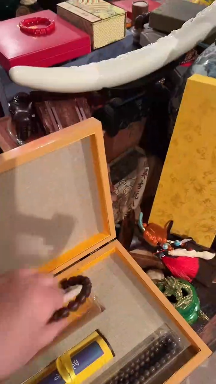 木一一一一一一沉红套盒