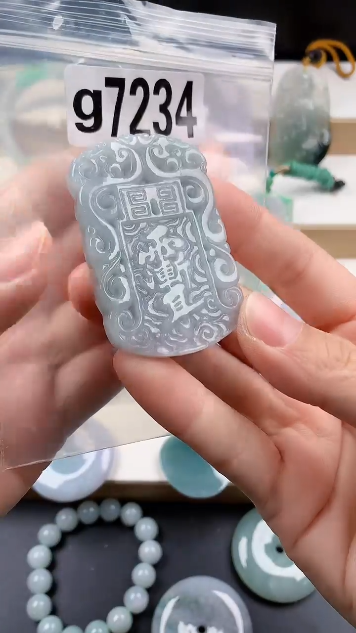 颈饰未镶嵌翡翠天然翡翠吊坠挂件