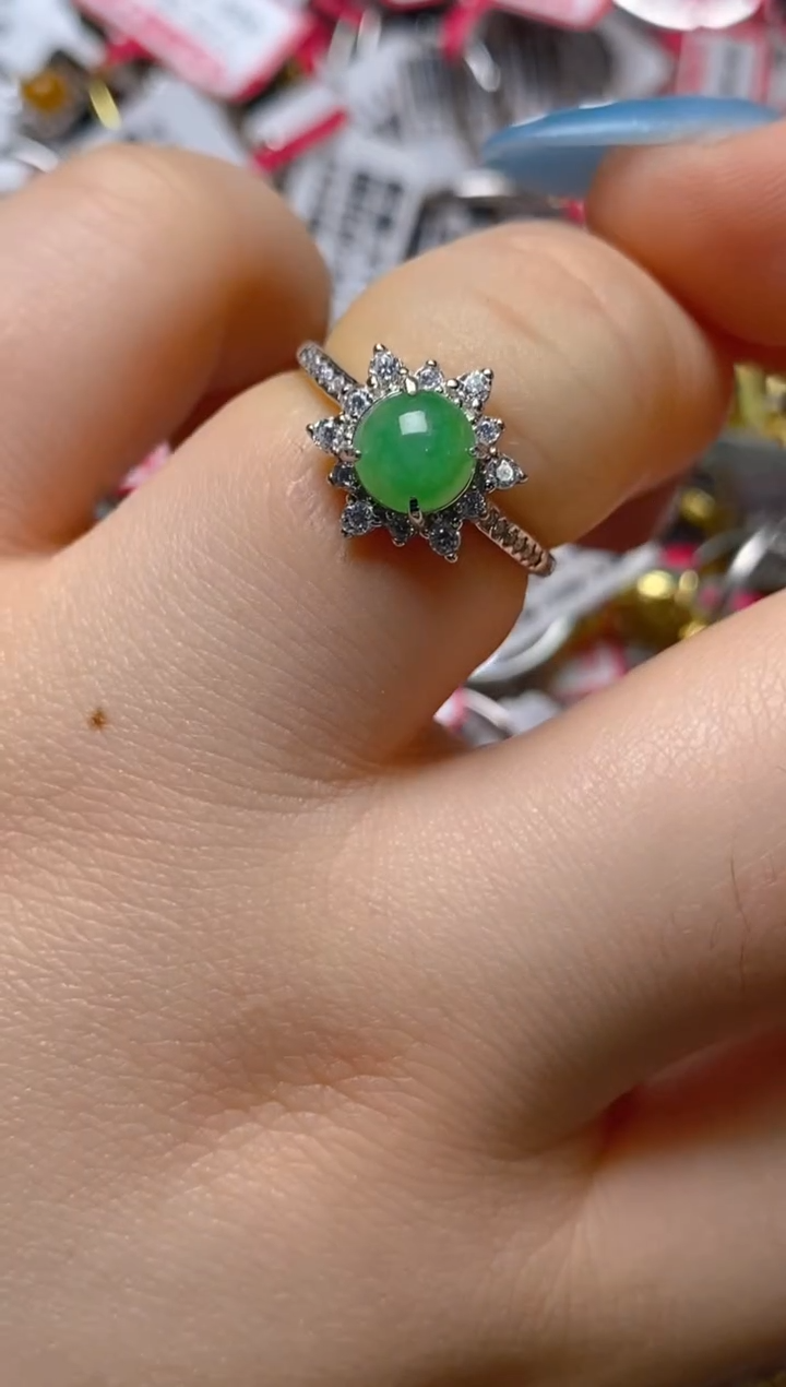 银S925镶嵌戒指翡翠百内无证书