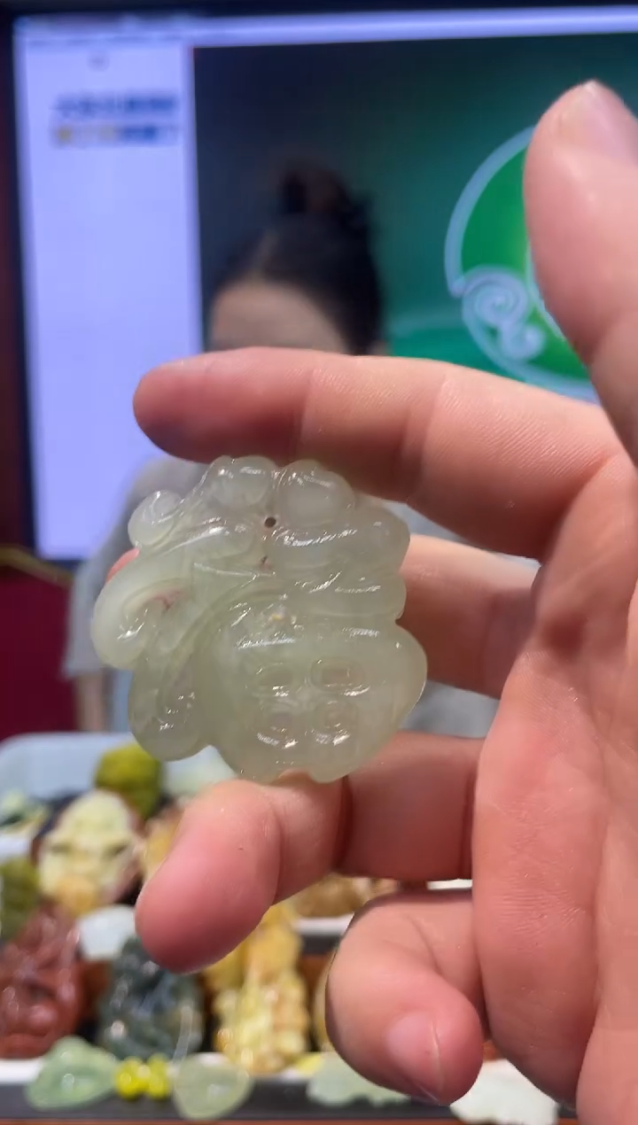 【闪购商品】岫玉吊坠未镶嵌·