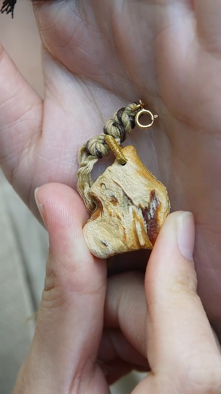 【闪购商品】蜜蜡裸石未镶嵌原石