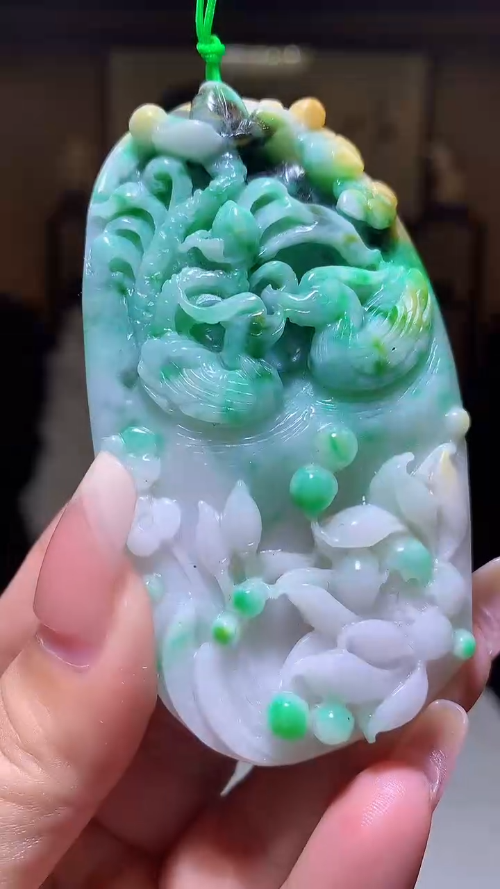 【闪购商品】定制翡翠未镶嵌1085xx-毛货挂件39