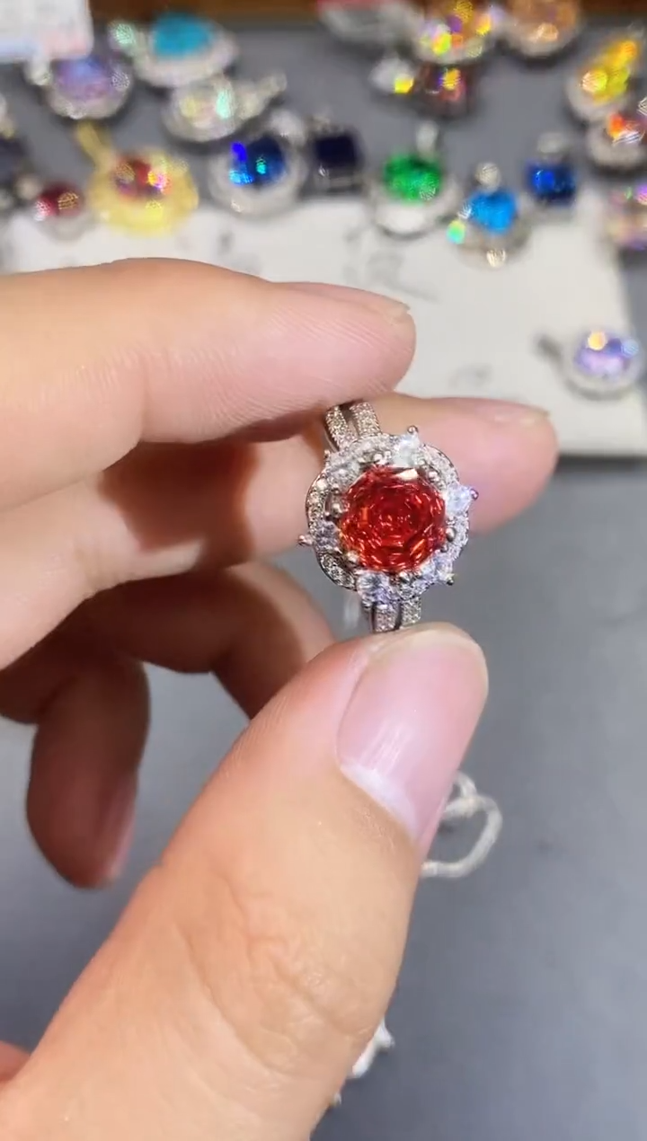 未镶嵌实验室培育钻石耳饰1