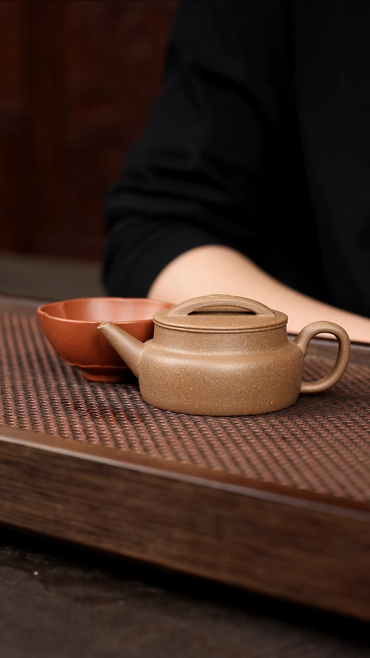 茶壶紫砂芝麻绿葫芦汉瓦+梵莲杯