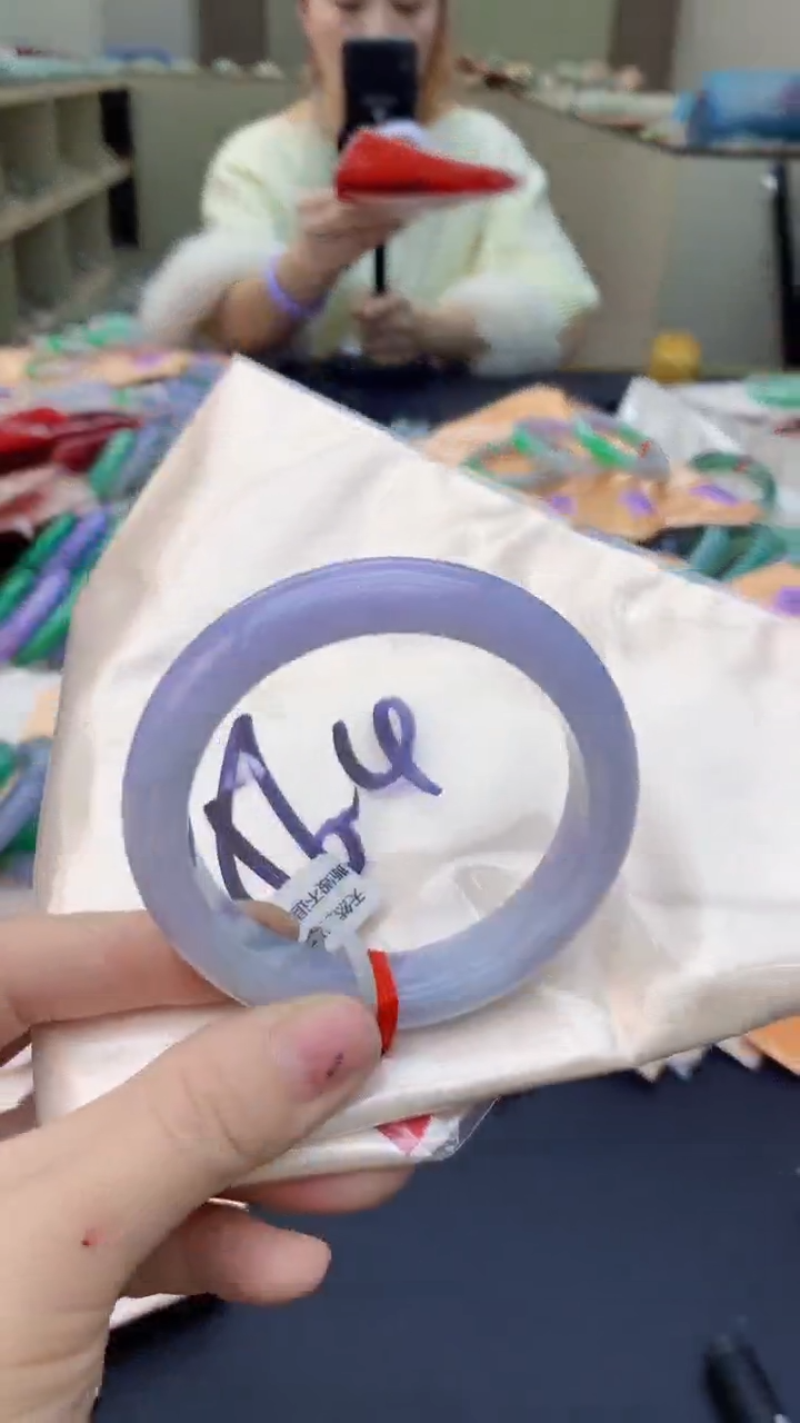 【闪购商品】翡翠手镯未镶嵌0028605186