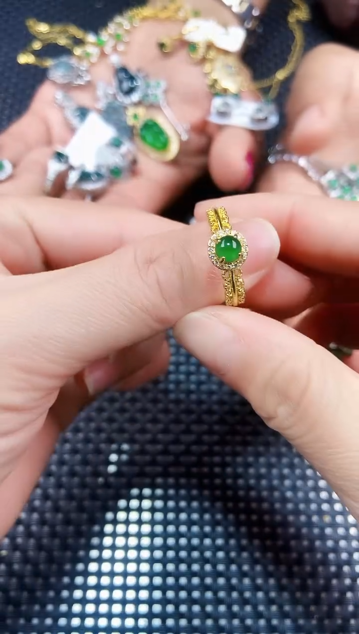 【闪购商品】翡翠戒指未镶嵌111111111
