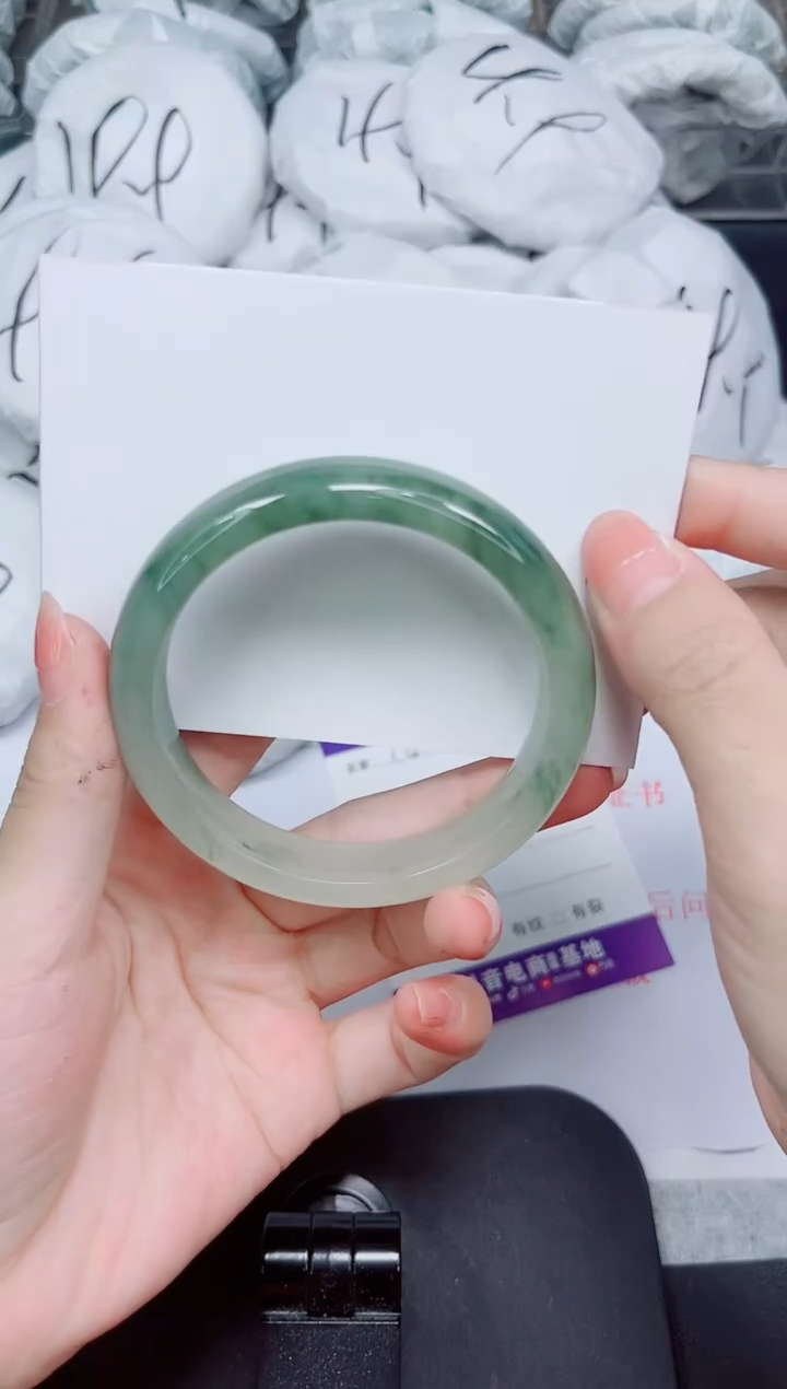 石英质玉手镯未镶嵌140-56