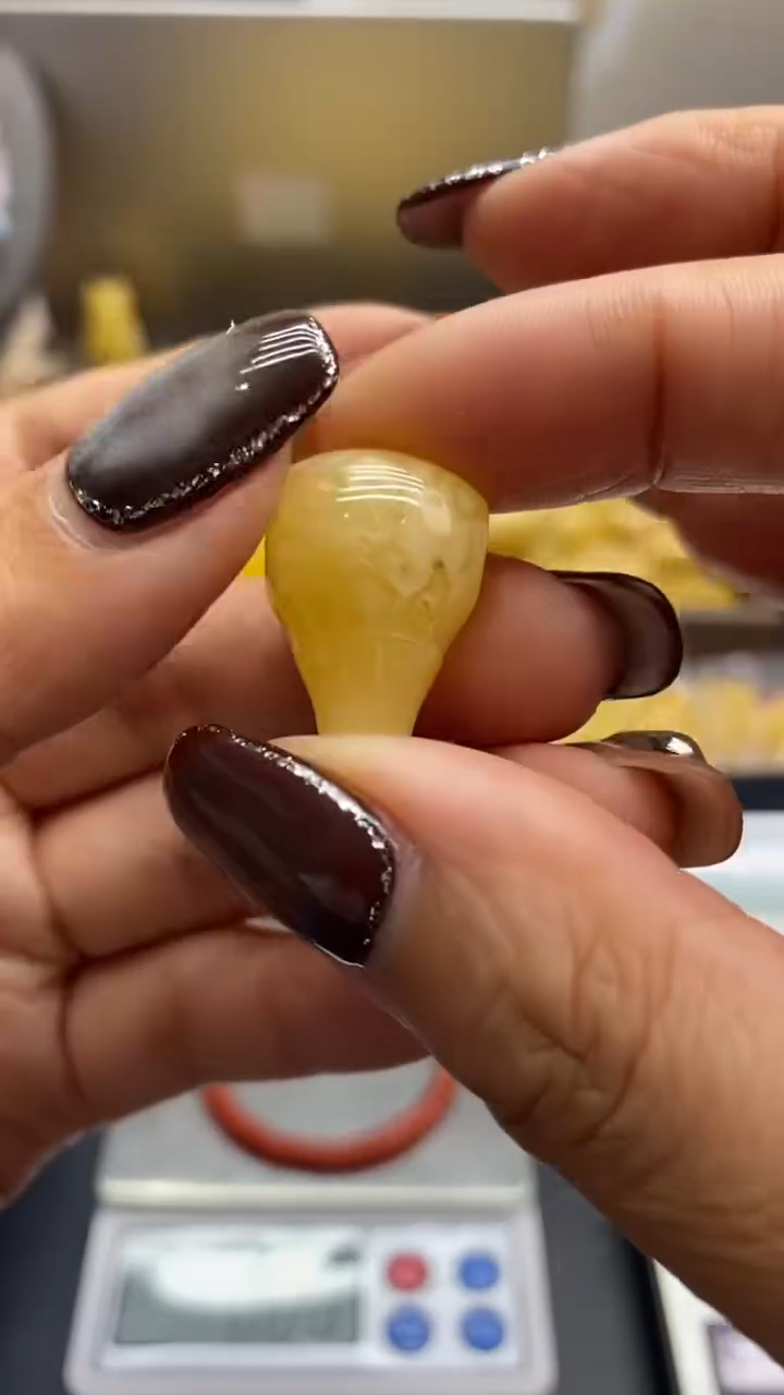 琥珀未镶嵌珠宝奇石963