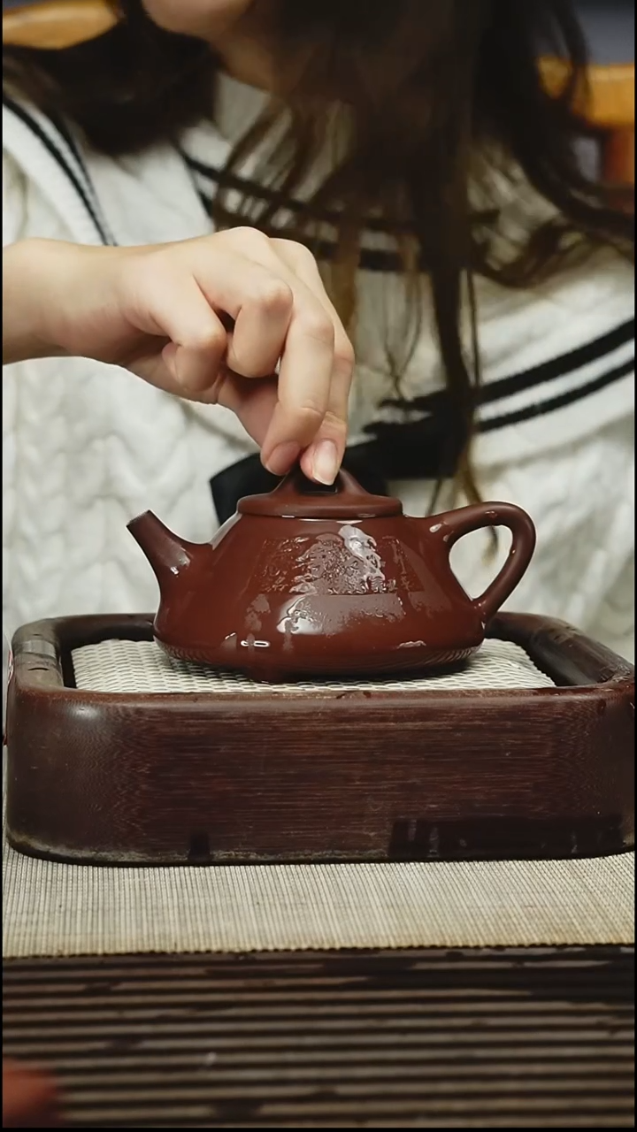 茶壶紫砂240CC  