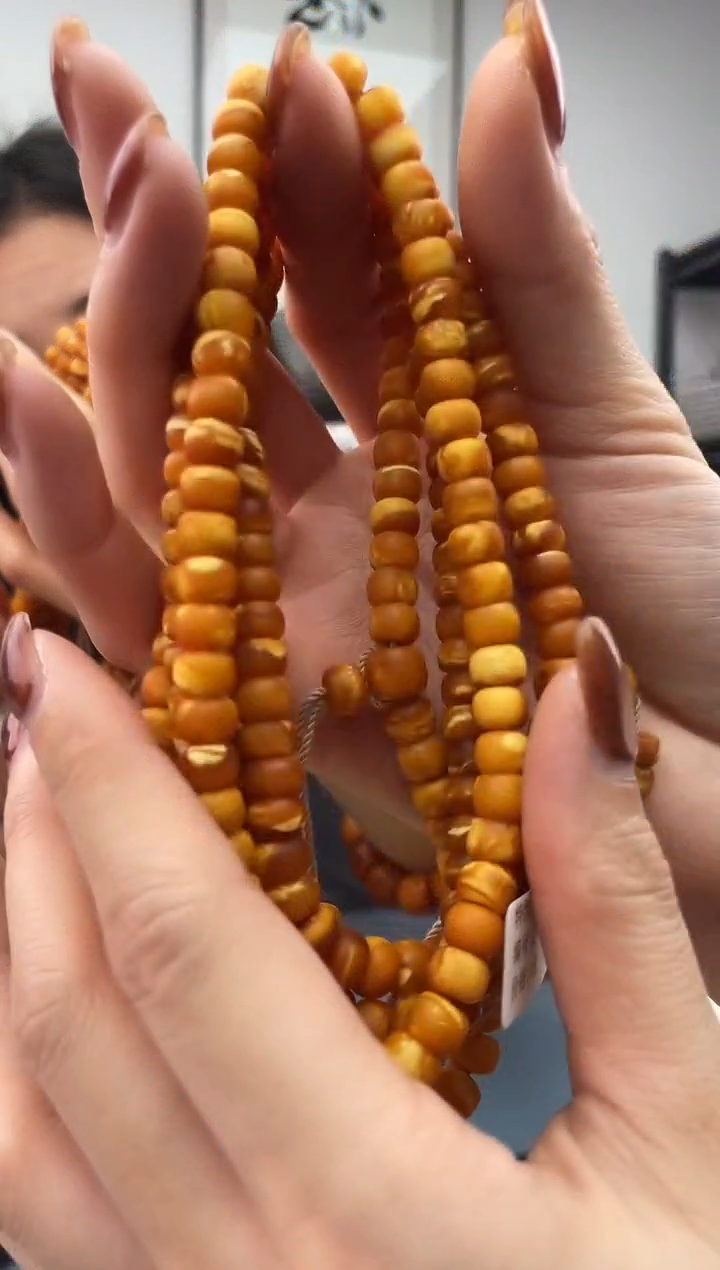 【闪购商品】蜜蜡珠宝奇石未镶嵌，假一罚十多样性发其一