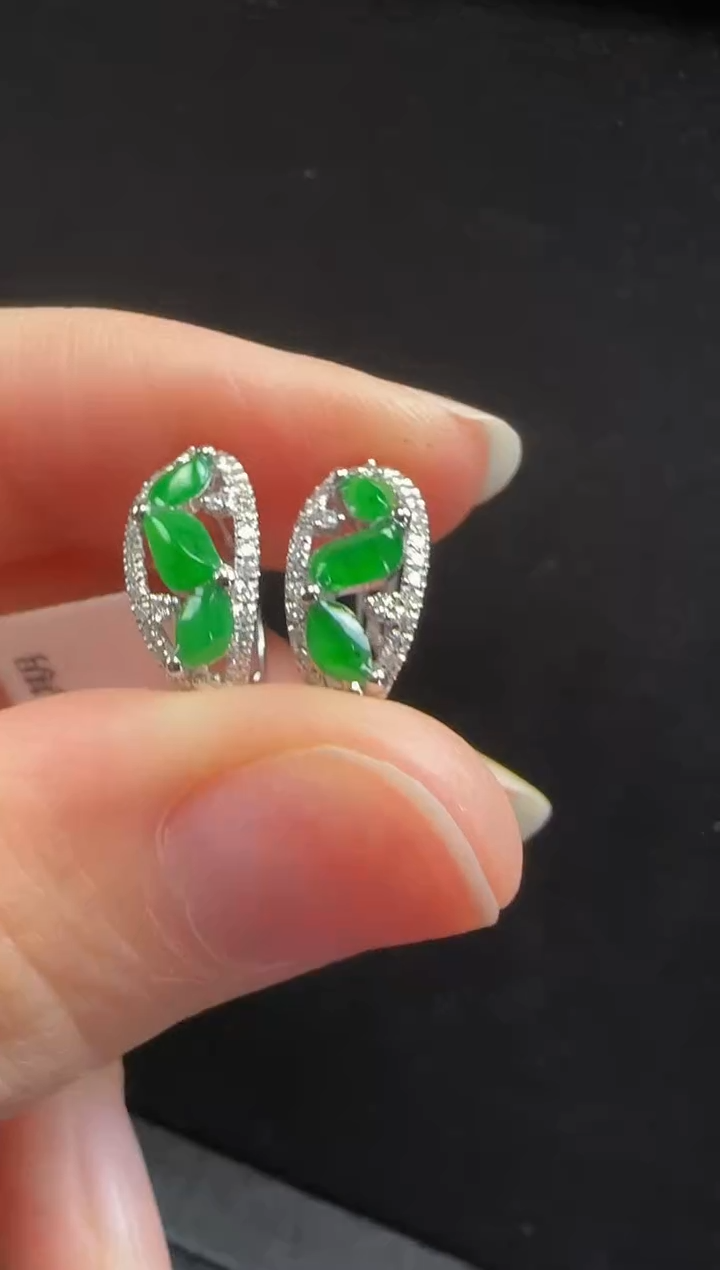 【闪购商品】翡翠耳环18K金镶嵌251随形一对