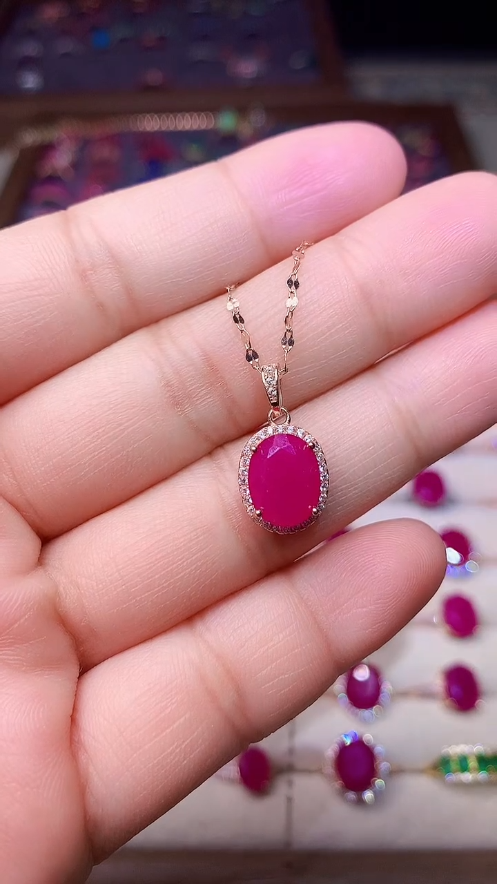 【闪购商品】红宝石颈饰银S925镶嵌....