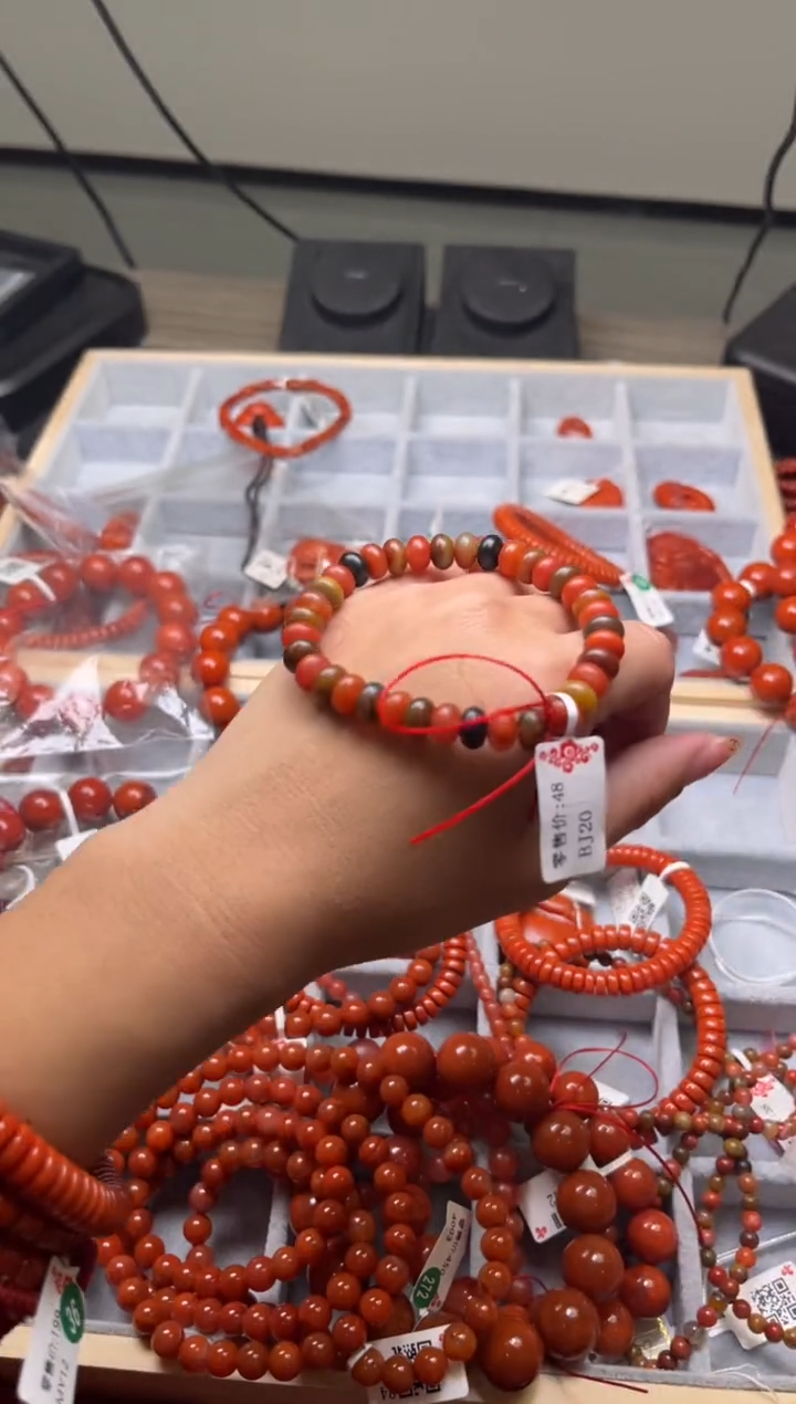 【闪购商品】南红玛瑙珠宝奇石未镶嵌8