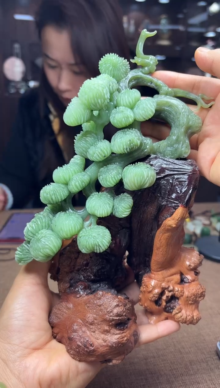 【闪购商品】和田玉颈饰未镶嵌迎客松碧玉11