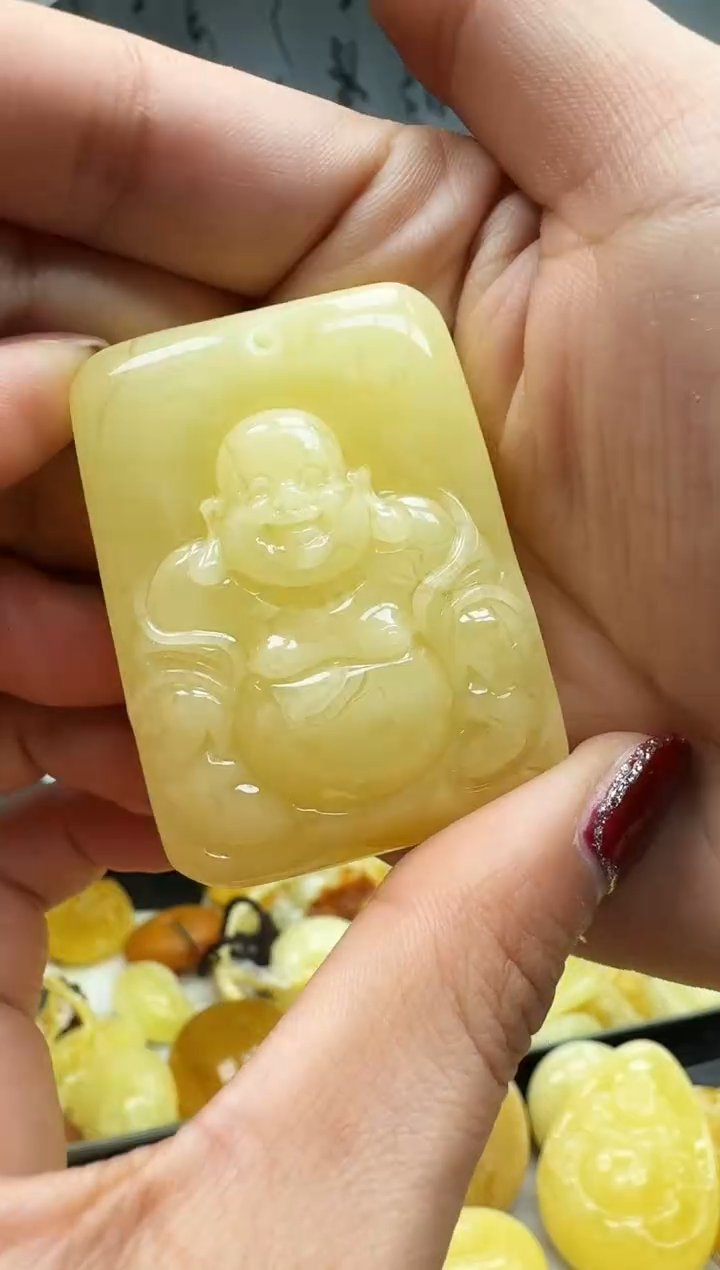 【闪购商品】琥珀裸石未镶嵌挂坠