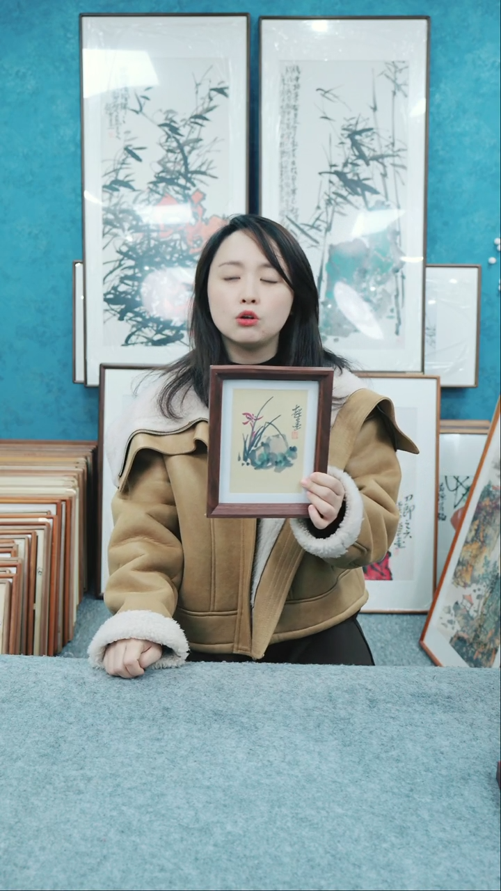 【闪购商品】国画8寸郑志超老师木质摆台