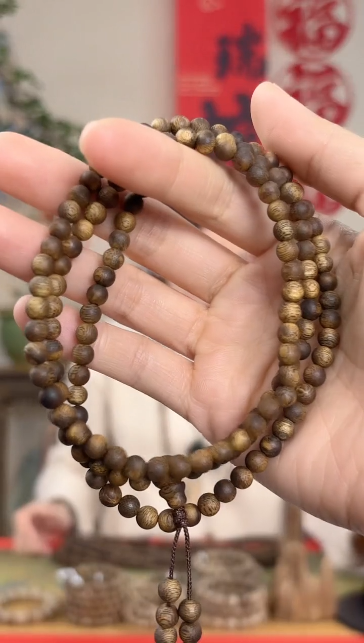 【闪购商品】沉香手串海南莺歌绿棋5mm多圈多样性发货