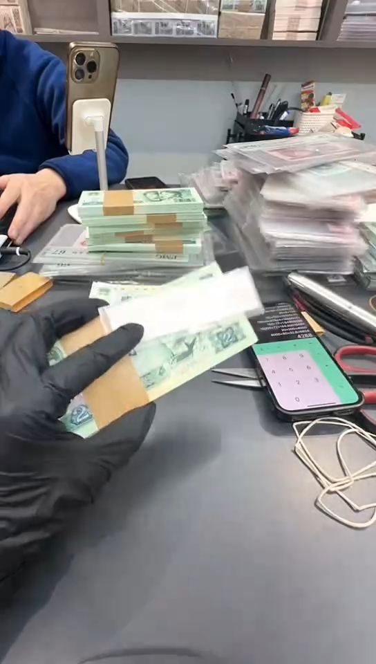 【闪购商品】802IQ7201刀。。。。。