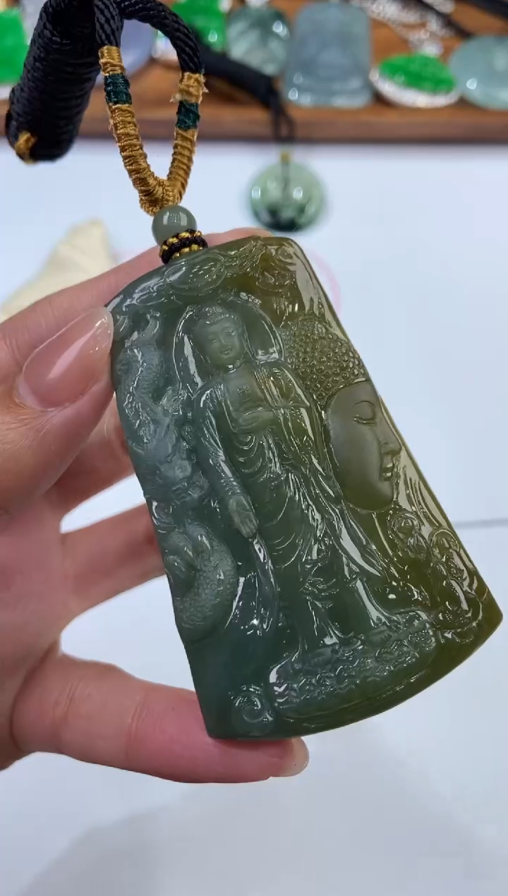 【闪购商品】翡翠未镶嵌颈饰2206958    