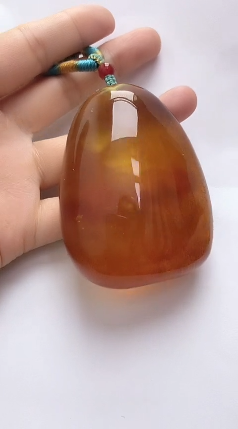 【闪购商品】琥珀裸石未镶嵌琥珀吊坠