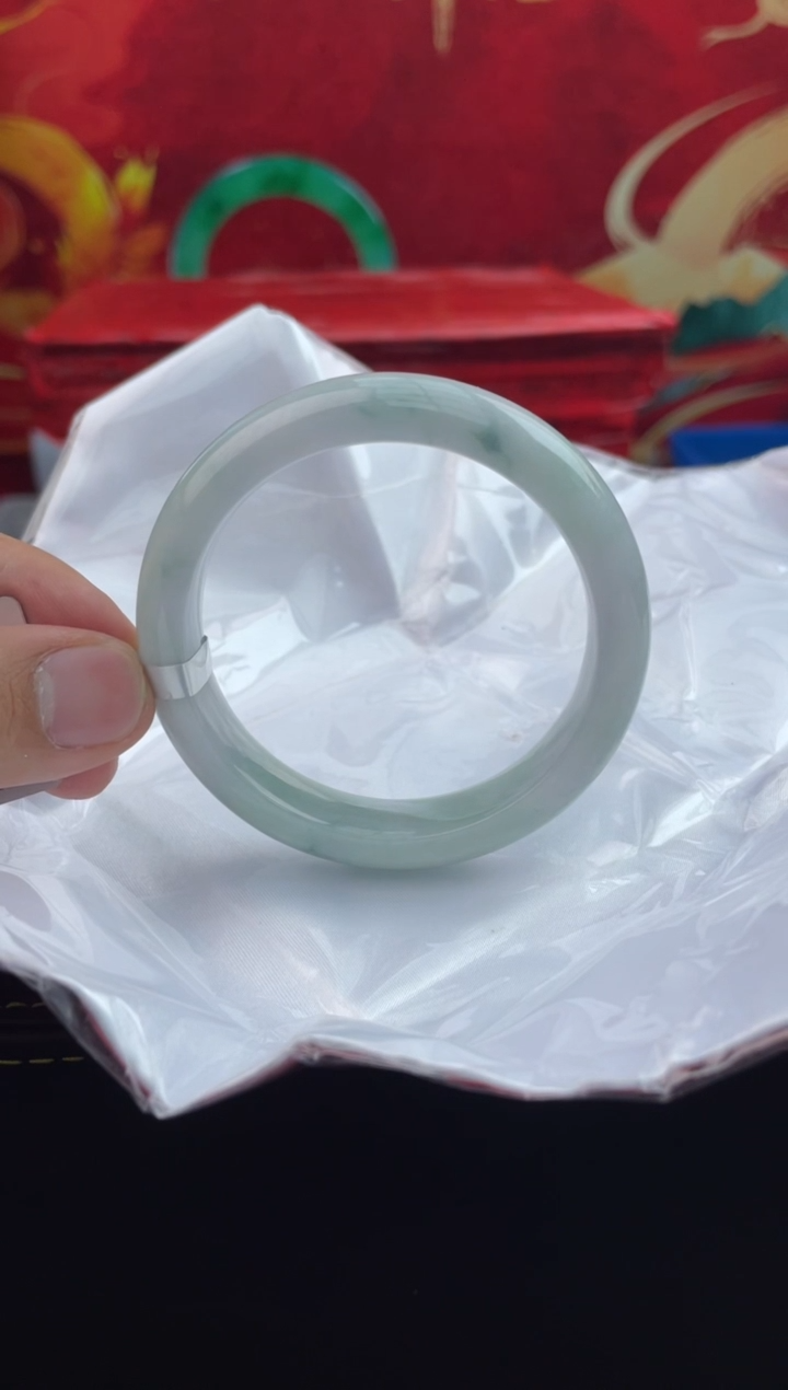 【闪购商品】翡翠手镯未镶嵌25翡翠手镯（微瑕）