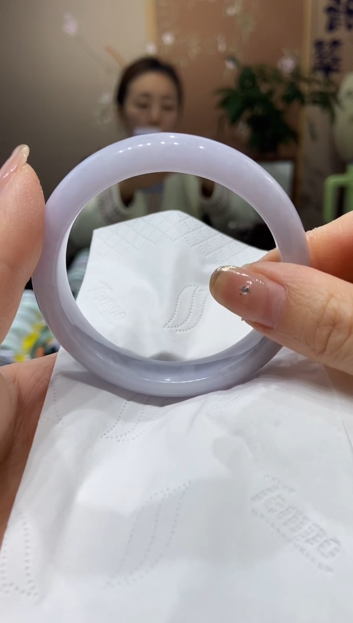 【闪购商品】翡翠手镯未镶嵌56.6圈口