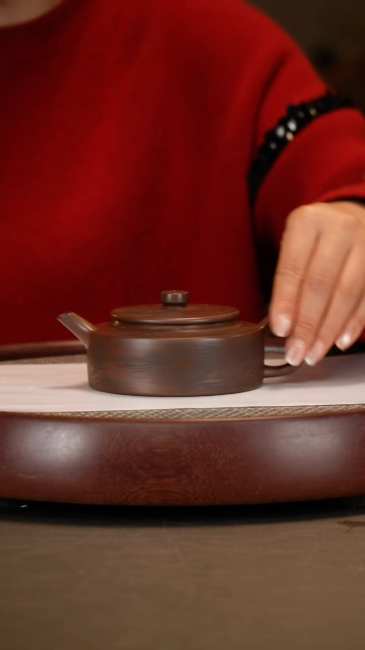 【闪购商品】紫砂茶壶【徐晓梅】紫泥周盘  260CC