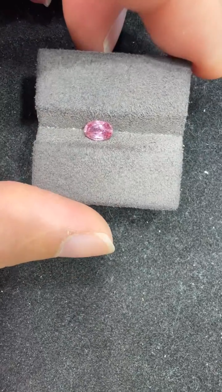 未镶嵌定制定制蓝宝石天然帕帕拉恰0.61克拉无烧国际证书