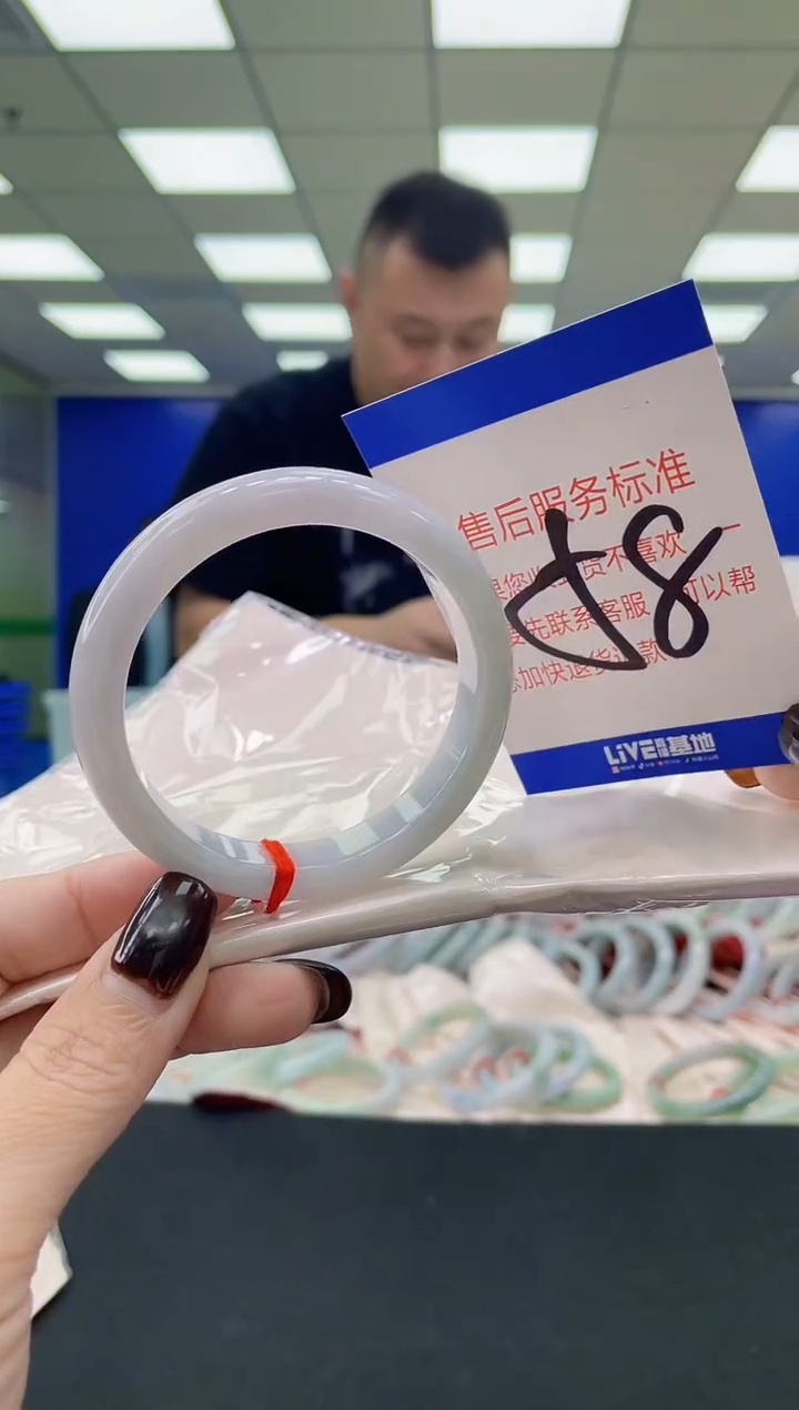未镶嵌手镯翡翠AAAAAAAAAA