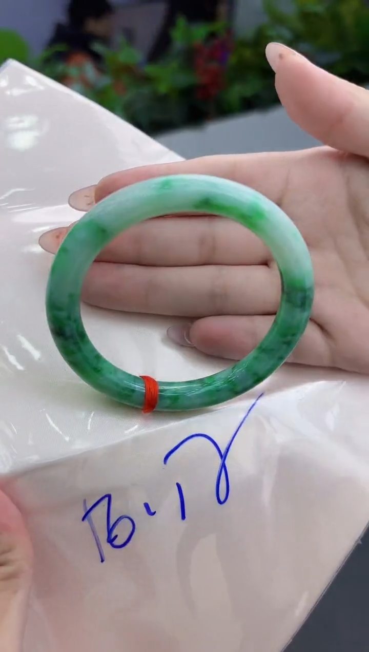 【闪购商品】翡翠手镯未镶嵌翡翠手镯