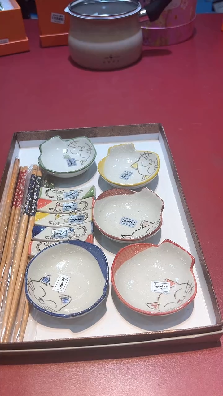 【闪购商品】瓷片锅碗瓢盆一件不剩