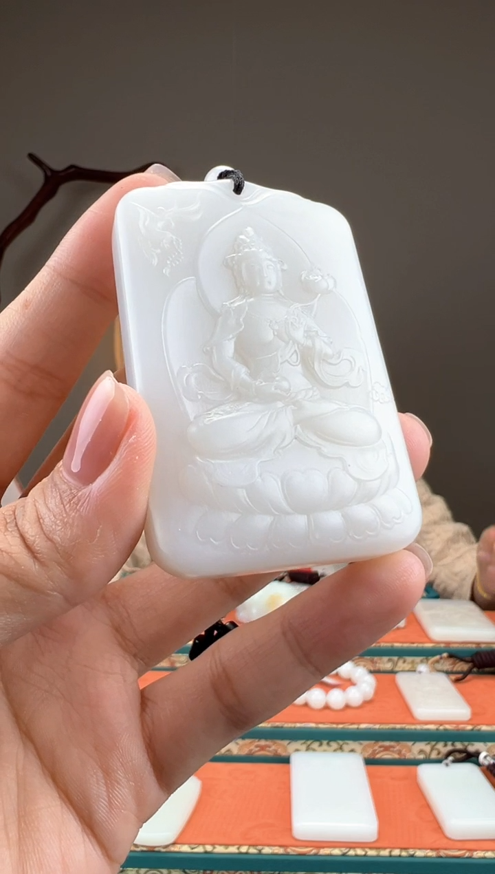 【闪购商品】和田玉颈饰未镶嵌1