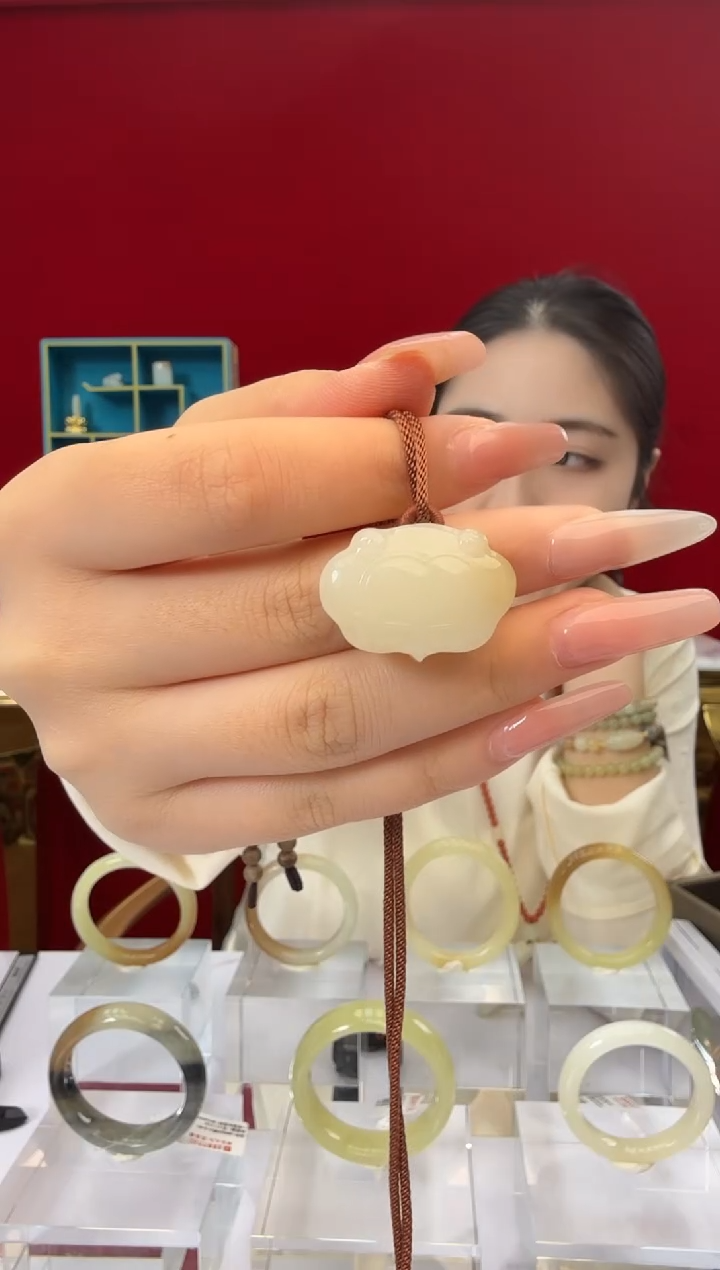 项链未镶嵌和田玉闪购长命锁项链尺寸约21*30mm