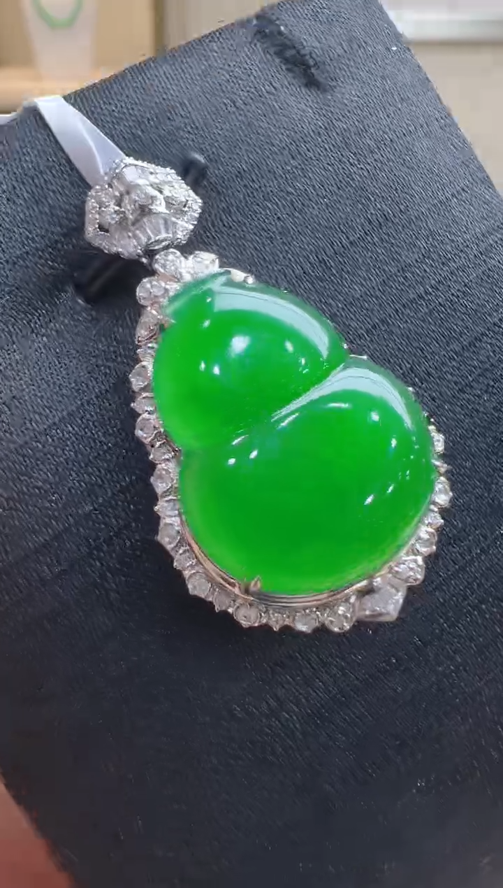 【闪购商品】翡翠吊坠(不含链)18K金镶嵌多样性发货拍一发一