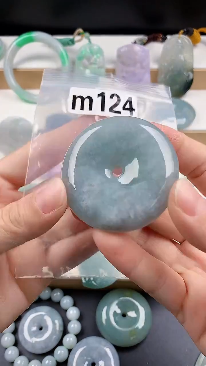 颈饰未镶嵌翡翠天然翡翠吊坠挂件