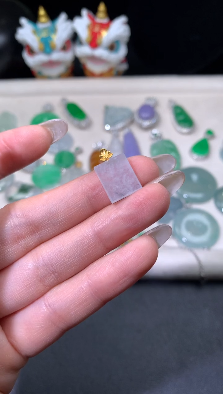 吊坠(不含链)18K金镶嵌翡翠翡翠