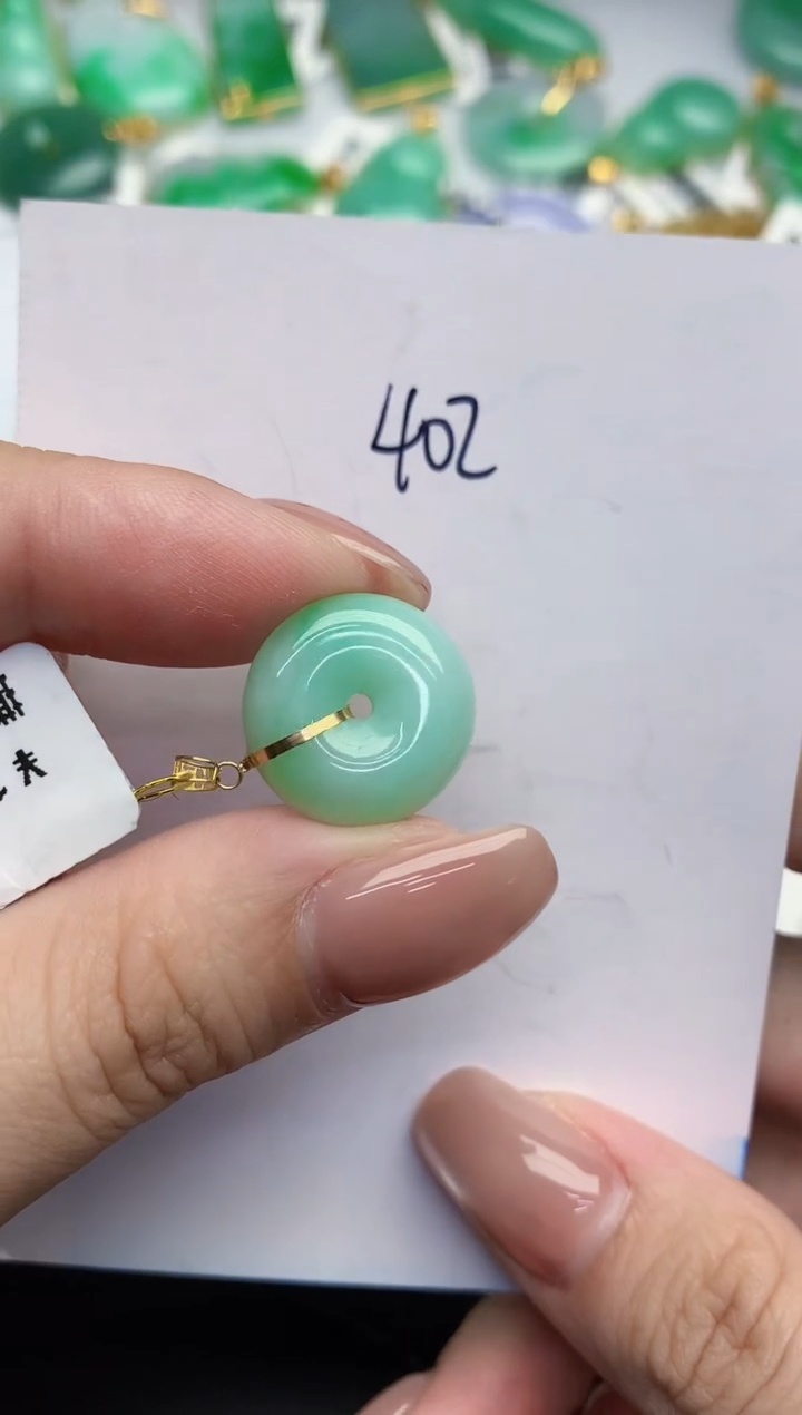 【闪购商品】翡翠颈饰18K金镶嵌0000000000