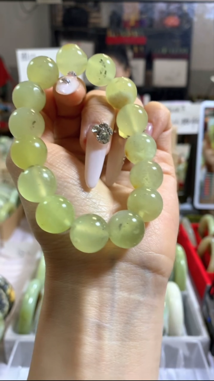 未镶嵌岫玉手串18