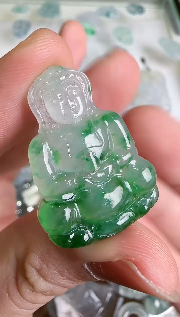 【闪购商品】翡翠吊坠(不含链)未镶嵌··