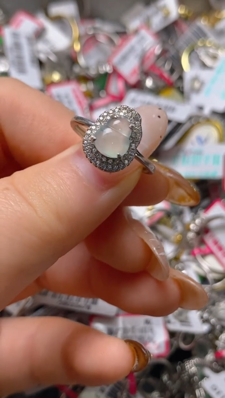 银S925镶嵌戒指翡翠百内无证书