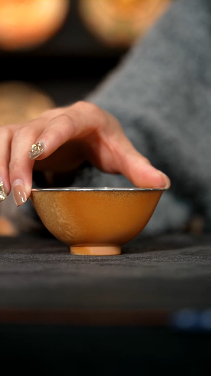 金丝楠木落灰银口斗笠杯60ml