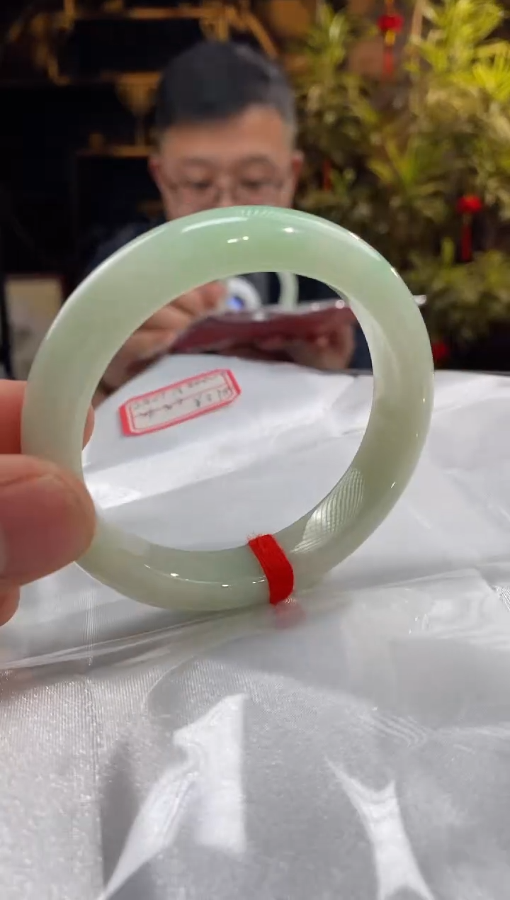 【闪购商品】翡翠手镯未镶嵌40002-女神节专属天然翡翠a货56圈