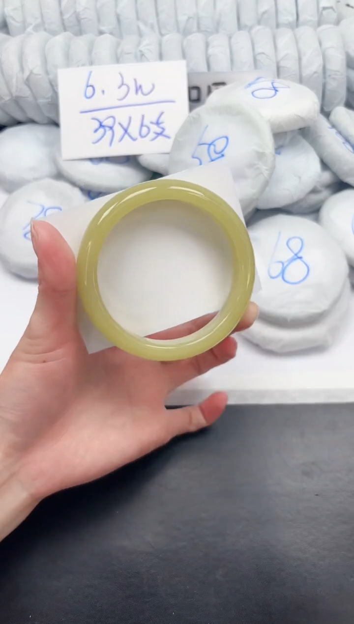 【闪购商品】石英质玉手镯未镶嵌501-64.8