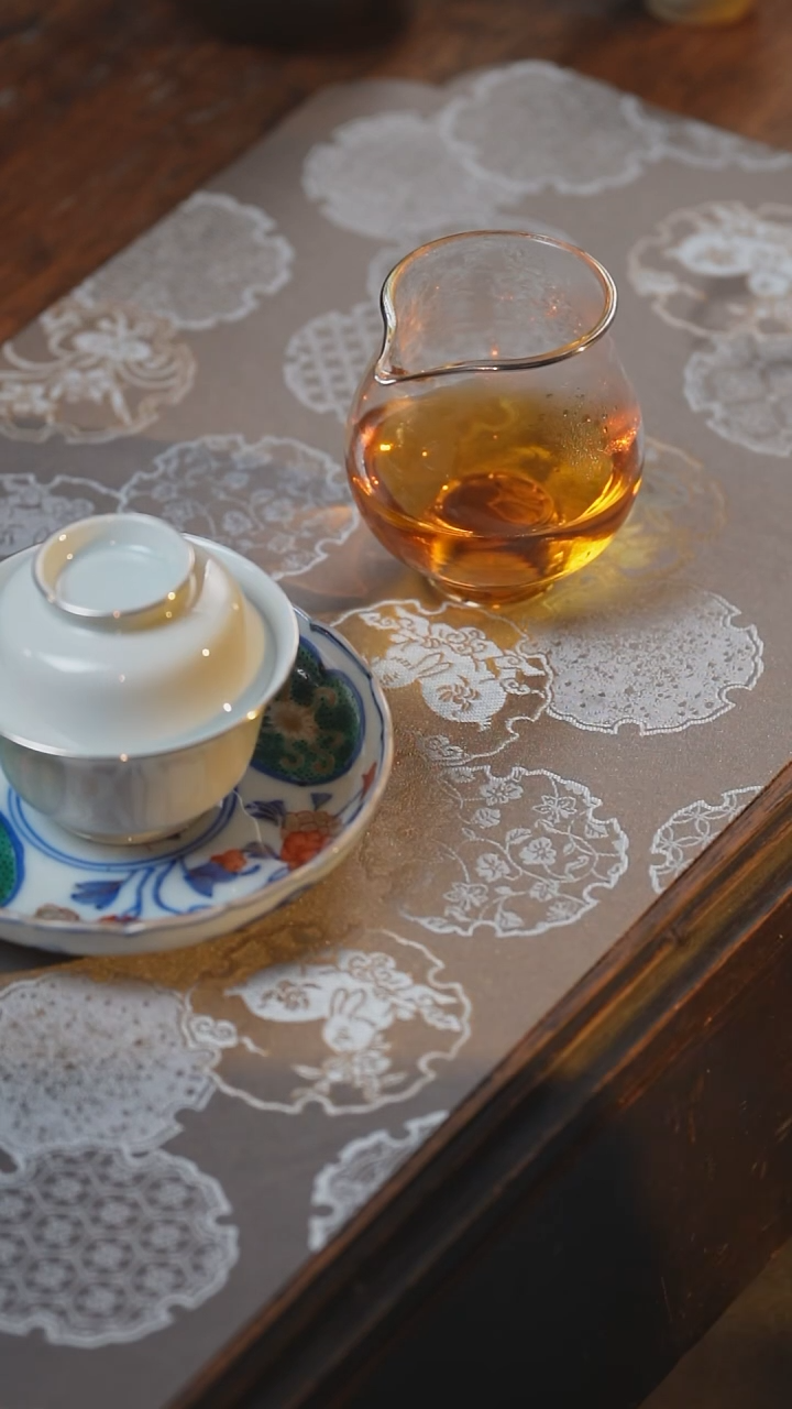 孤品包银边盖碗，盖可做茶杯