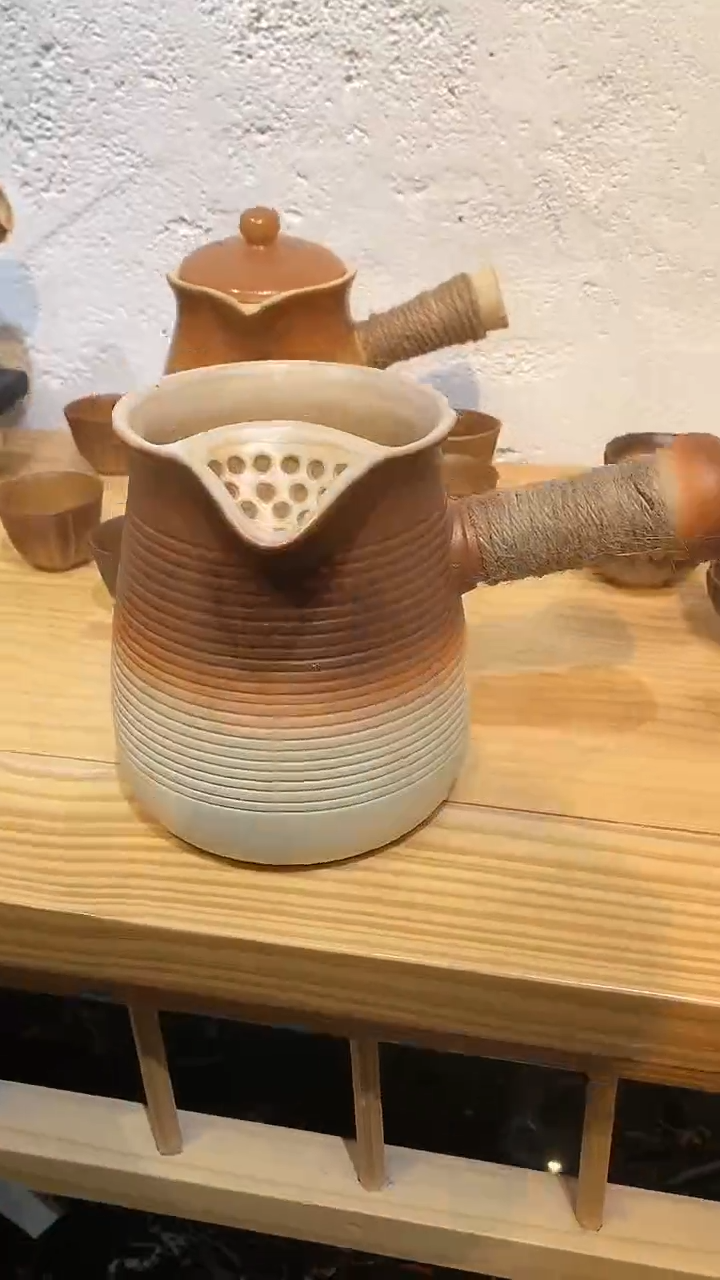 【闪购商品】1500ml褐色禅意罐罐壶    嘻嘻嘻