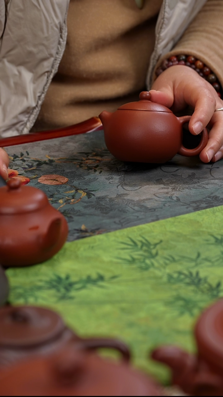 茶壶紫砂130cc西施  